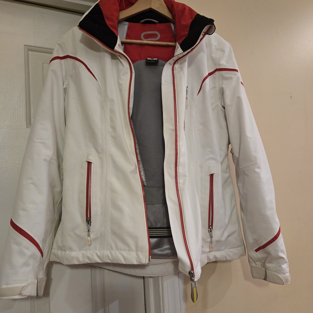Obermeyer White and Red Ski Jacket